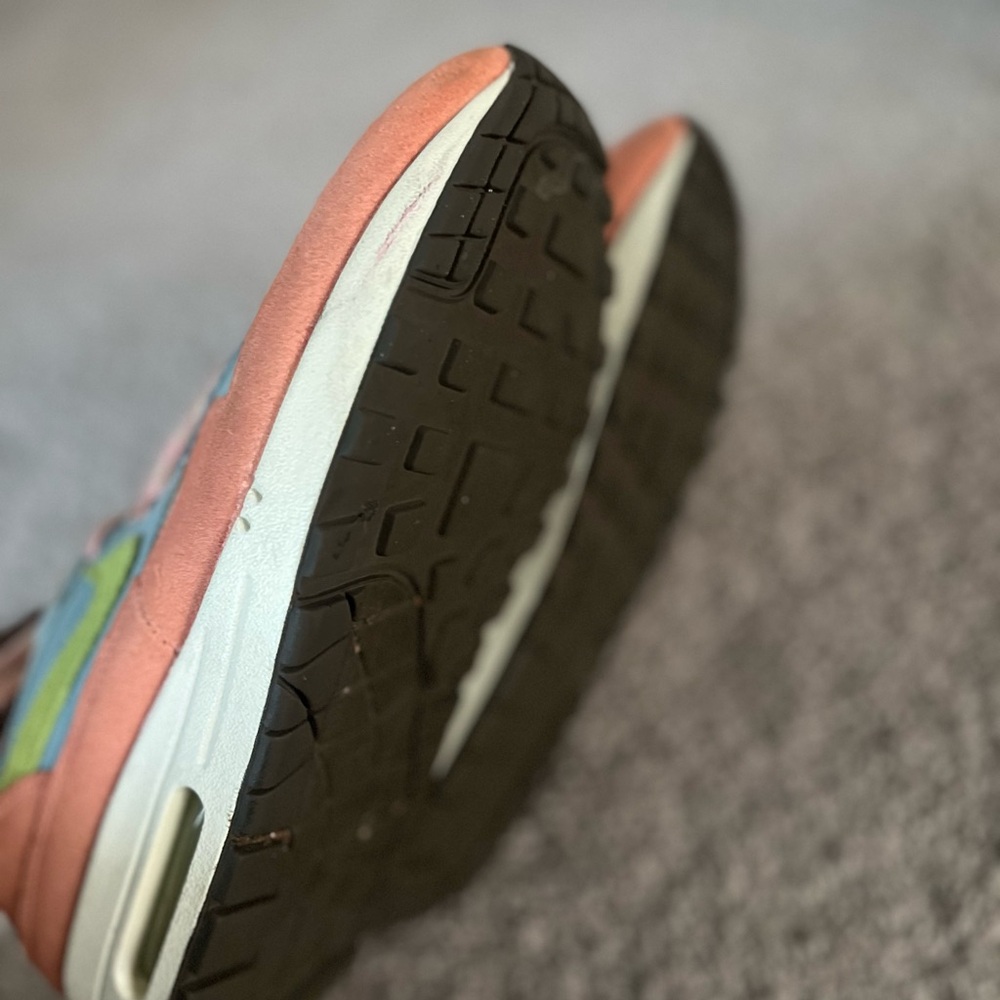 Air Max - Picture 3 of 4